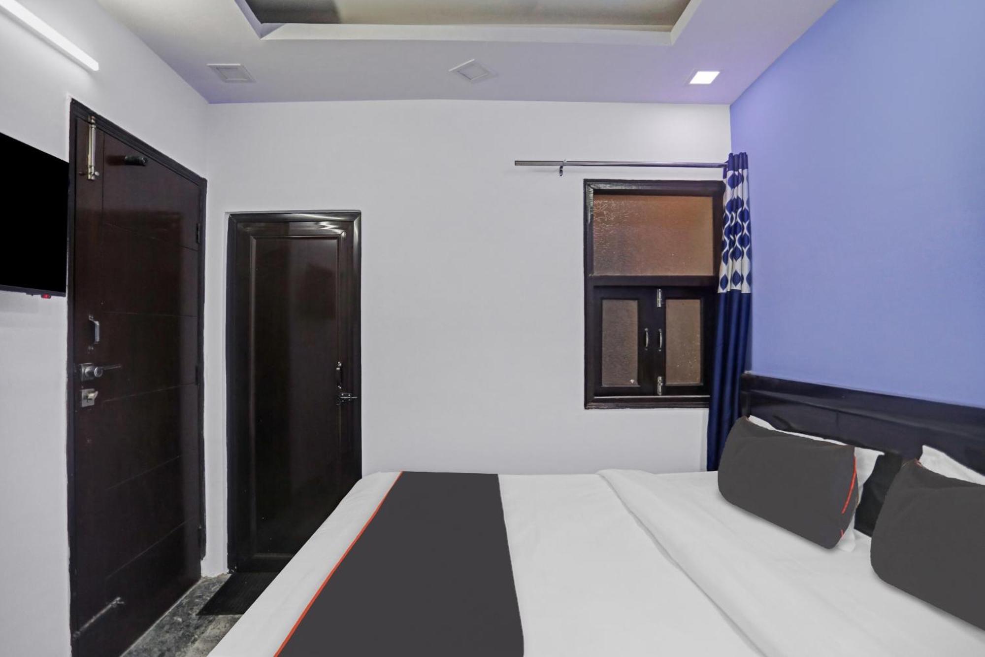 Collection O Nirvana Residency Near Lotus Temple